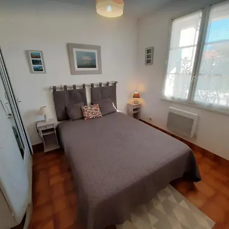 Дом отдыха Maison De 3 Chambres Avec Jardin Clos Et Wifi A Martin De Re *